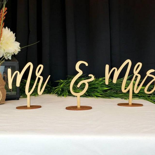 Mr & Mrs Sign for Head Table | Set of 3 Signs | Mr and Mrs Sign | Wedding Signs