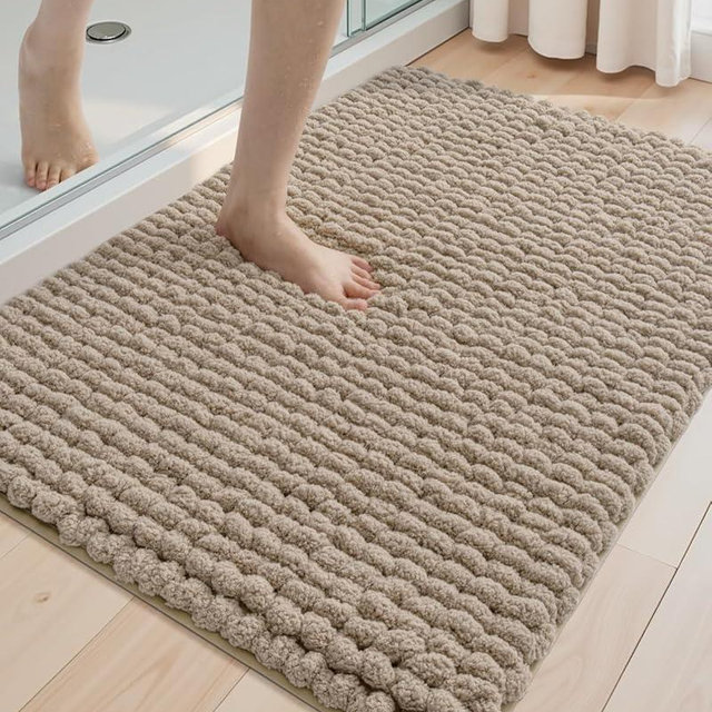 DEXI Bathroom Rugs 24x36, Non Slip Washable Bath Mat, Luxury Chenille Super Absorbent Ultra Thick Bathmats for Shower Floor, Plush Fluffy Shaggy Carpet for Tub, Beige