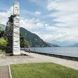 Monumento alla Tessitrice (Weaver's Monument)