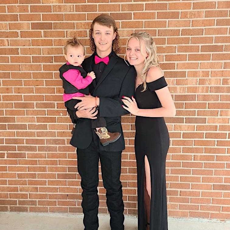 Noah’s senior prom & Riley’s junior prom🩷