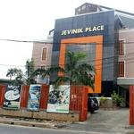 Jevinik Place