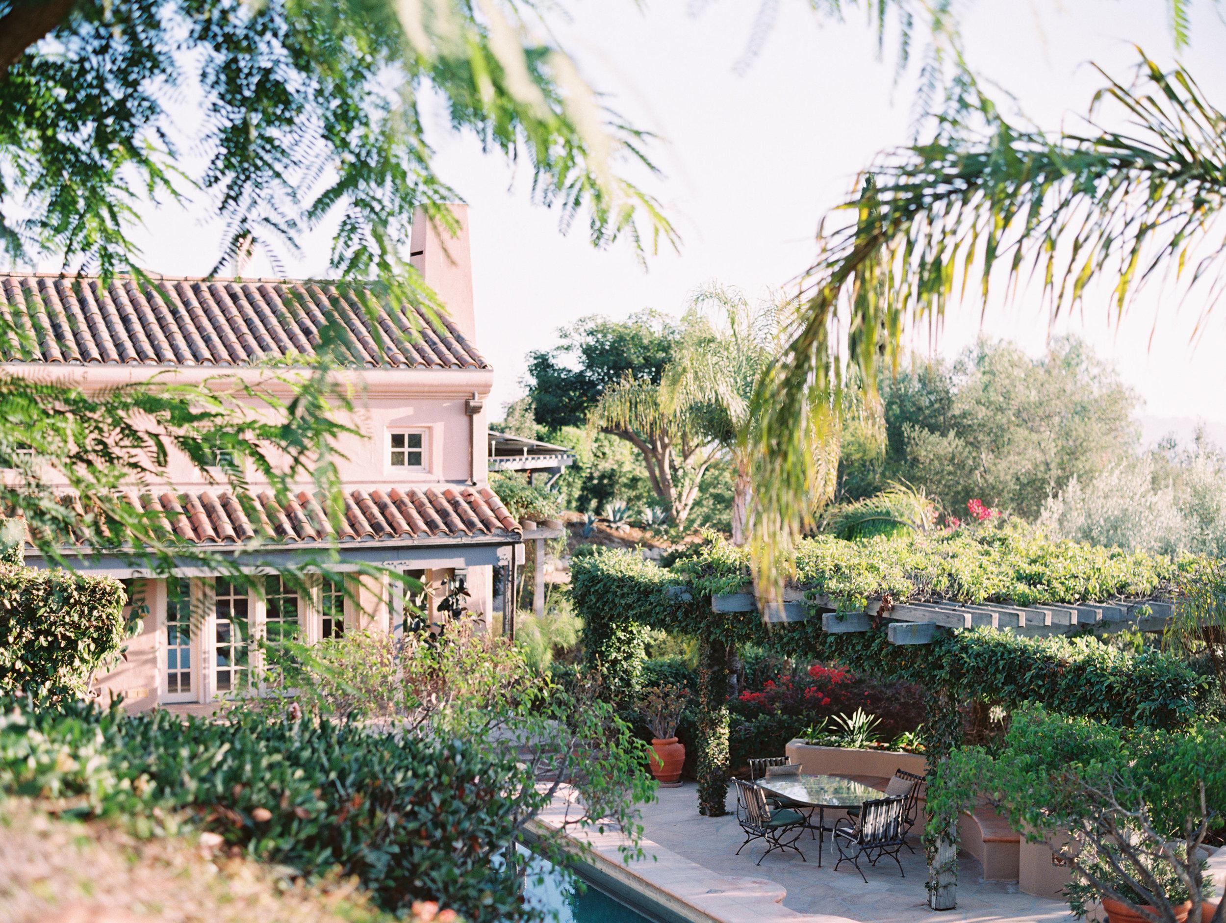 The Wedding Website of Samantha Aiesi and Masson Duffy