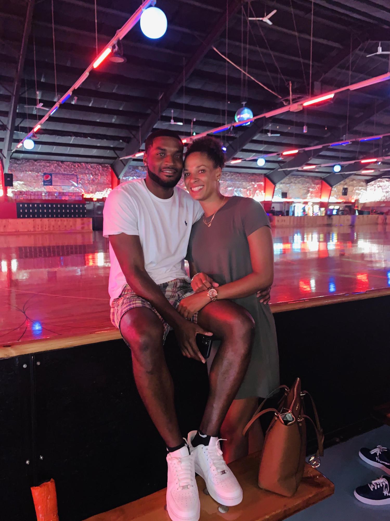 in Chicago @ skating rink with his family 20'