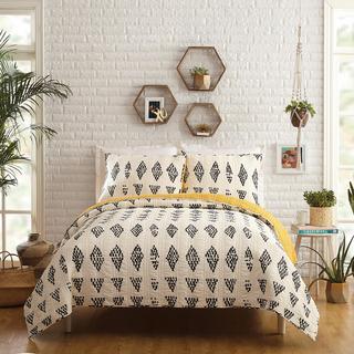 Prosperity 3-Piece Quilt Set