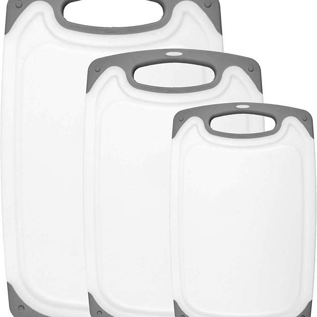 HOMWE Kitchen Cutting Board (3-Piece Set) - Juice Grooves with Easy-Grip Handles, Non-Porous, Dishwasher Safe - Multiple Sizes (Gray)