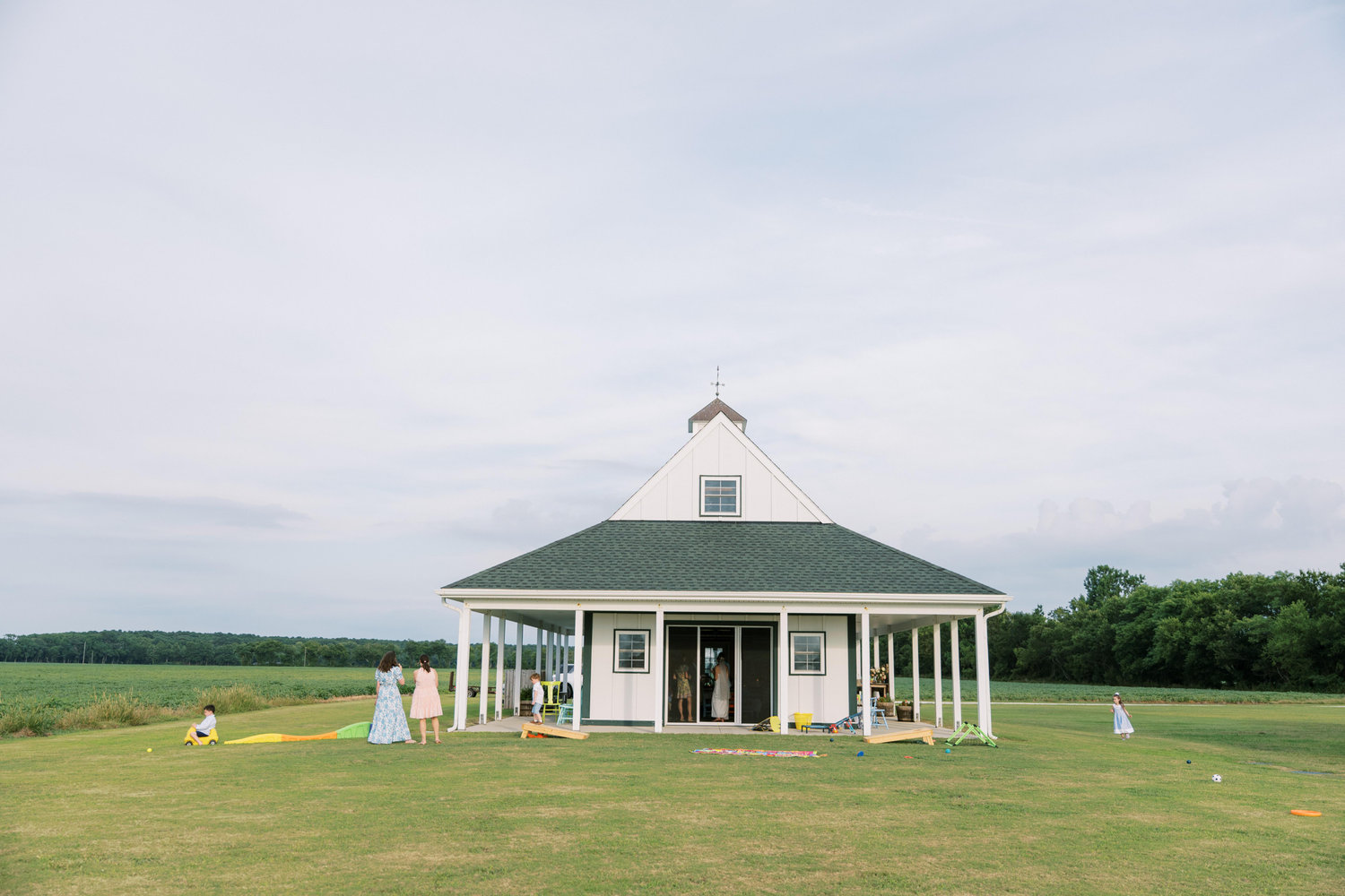 The Wedding Website of Ben Clarke and Annie Whitmore