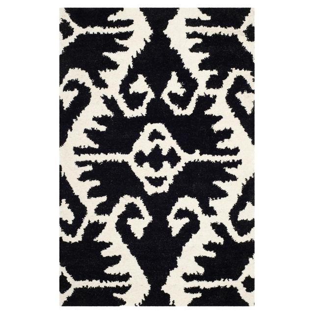 Garrard Area Rug - Black/Ivory (2'6"x4')- Safavieh