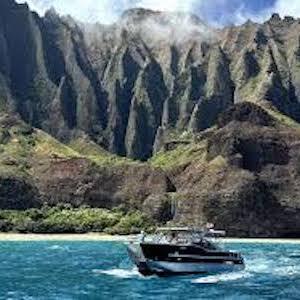 Honeymoon Adventuring - Na Pali Coast Boat Tour
