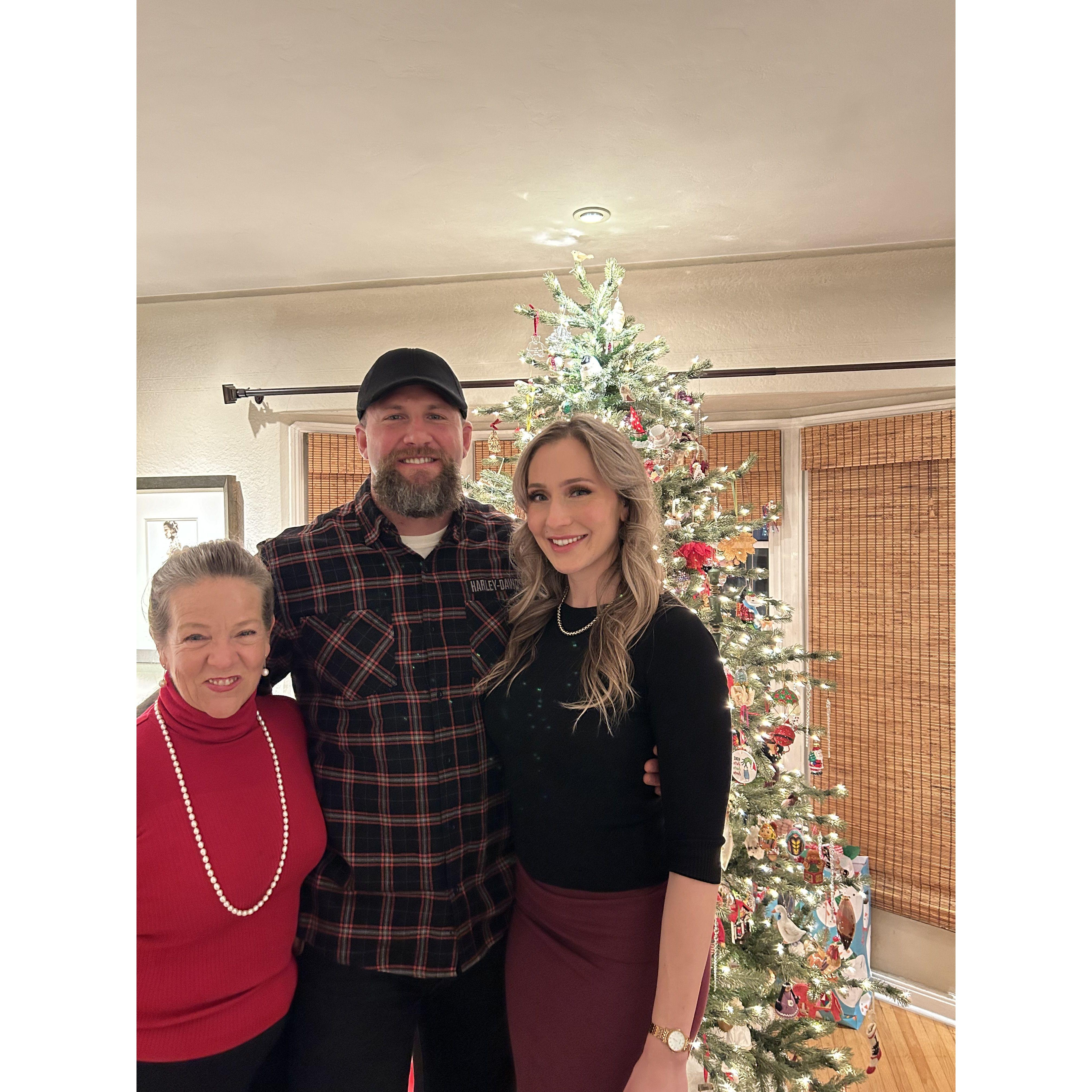 Christmas Eve at Tia Tones