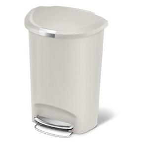 13 Gallon Step on Trash Can