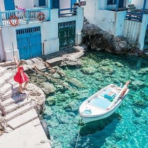 Hotel in Milos