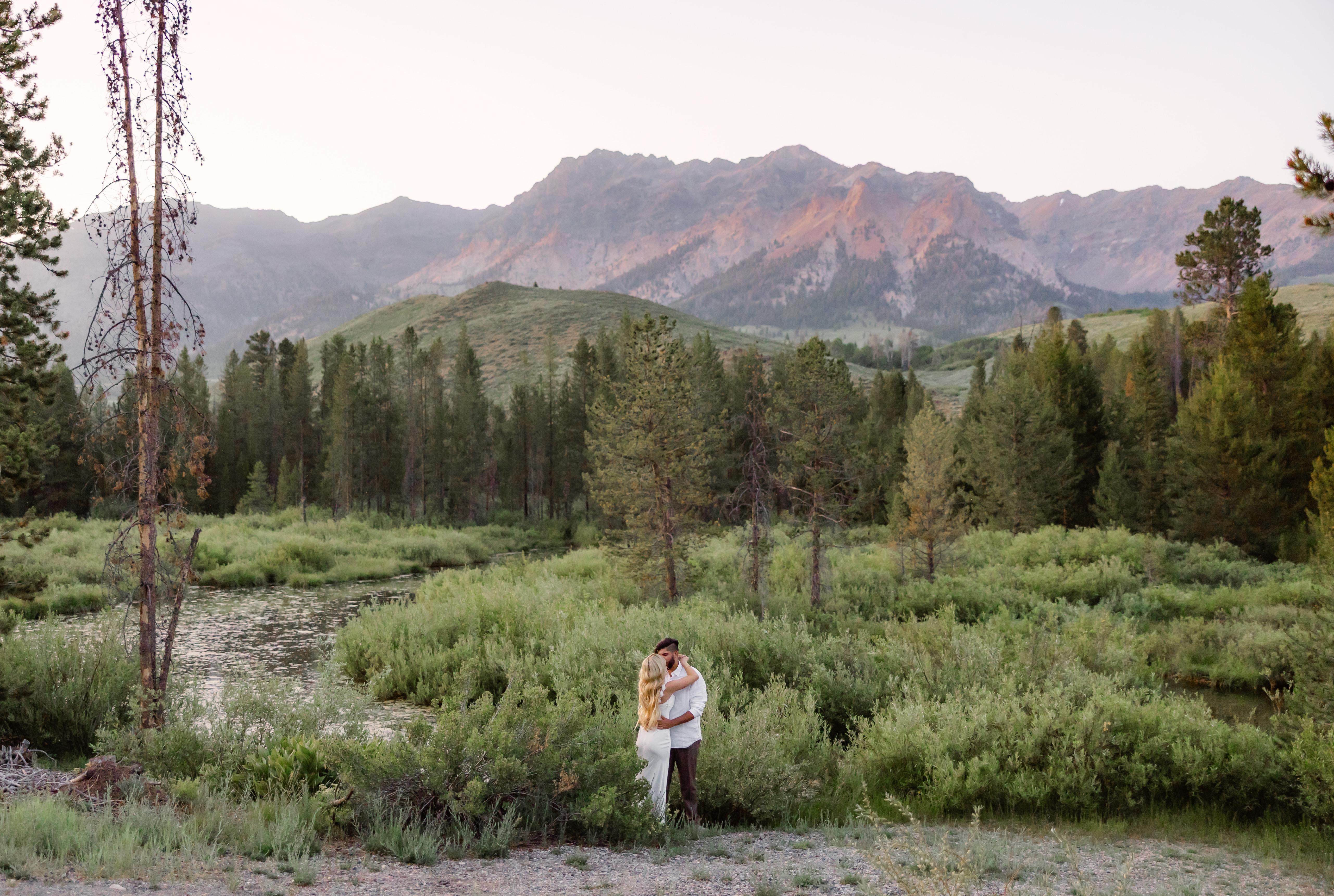 The Wedding Website of Shelby Green and Chris Catechis