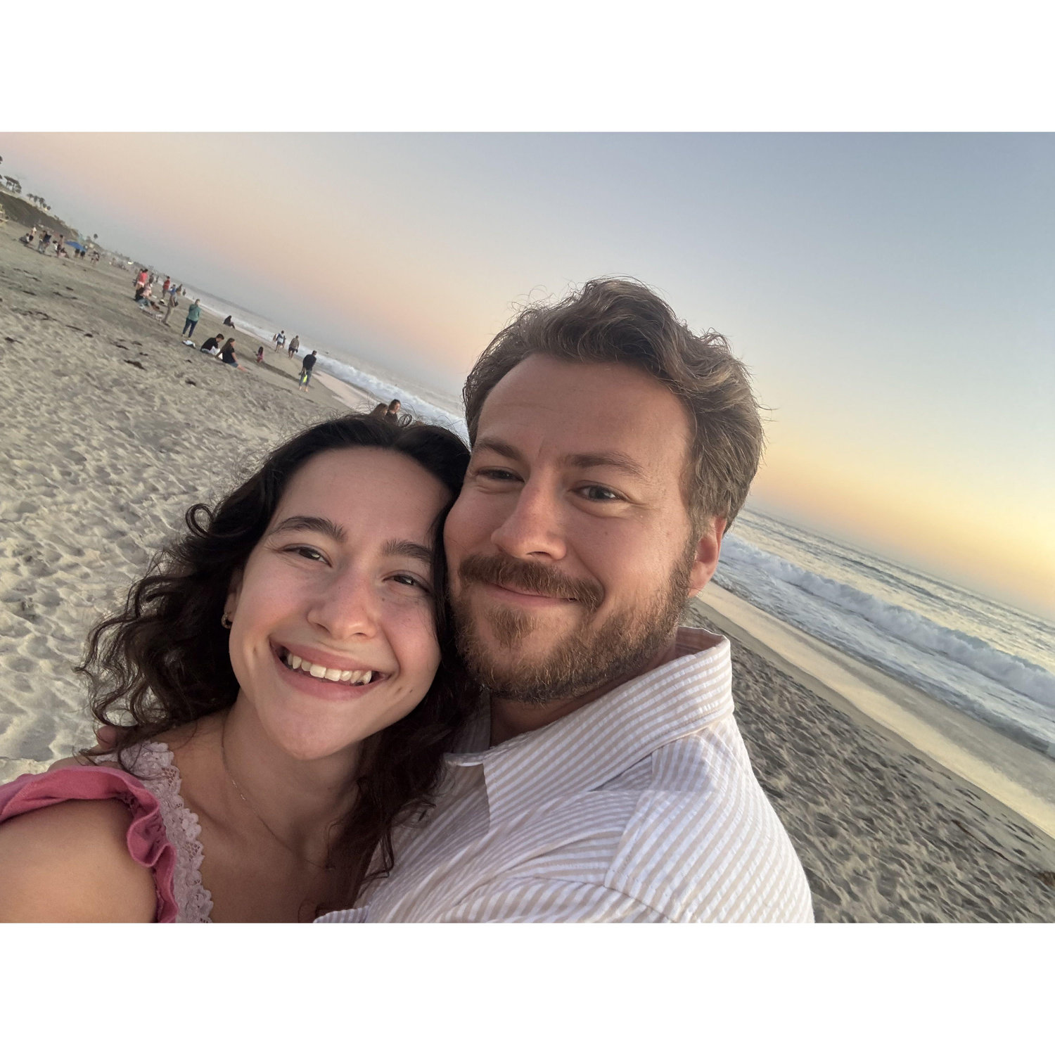 1 month until the big day! Chris suggested dinner at one of favorite spots on the water in Carlsbad, and afterwards we watched the sunset on the beach! 09/2025