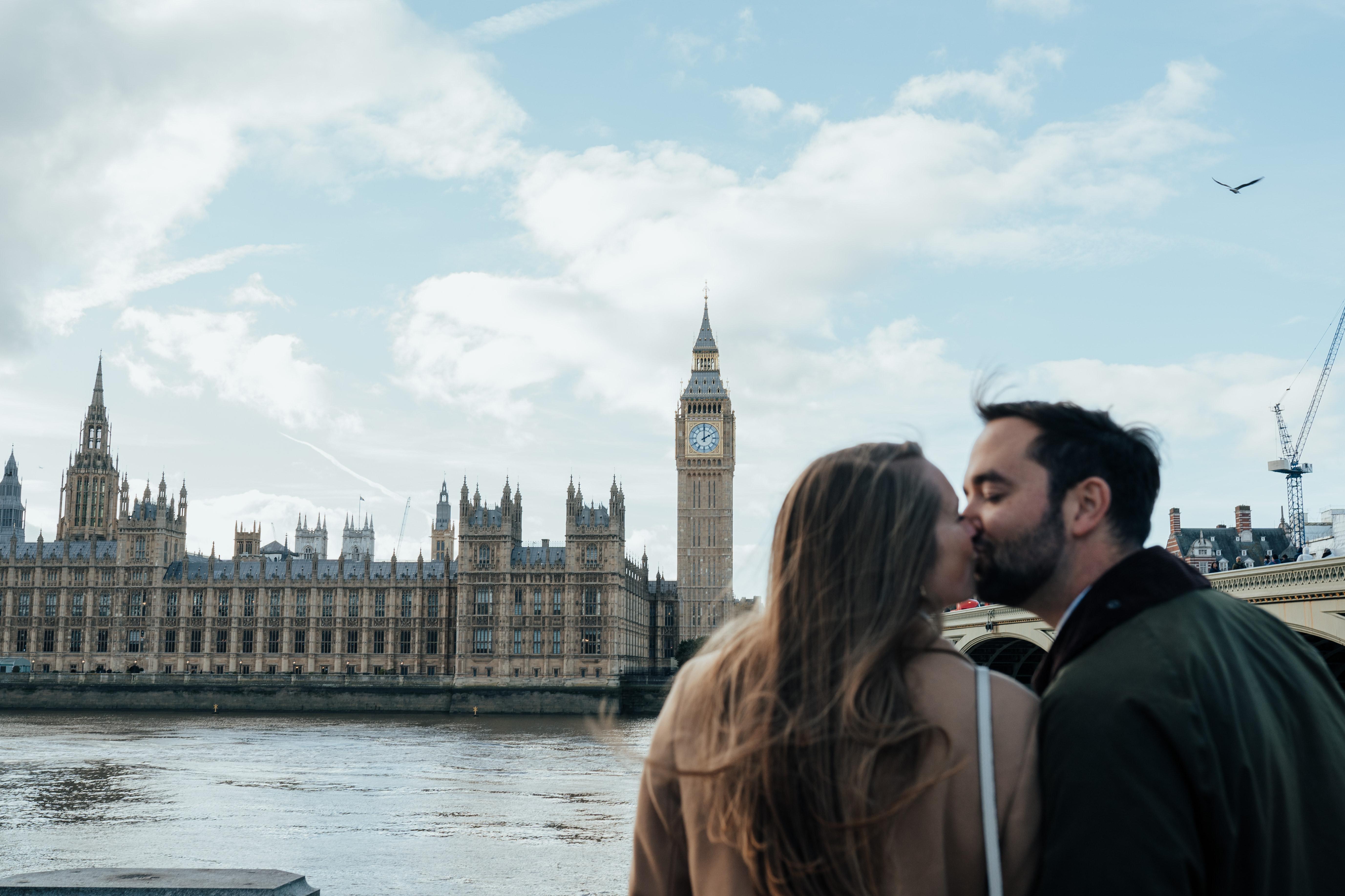 feb40e7b-27a7-4006-abc6-9b978348908e