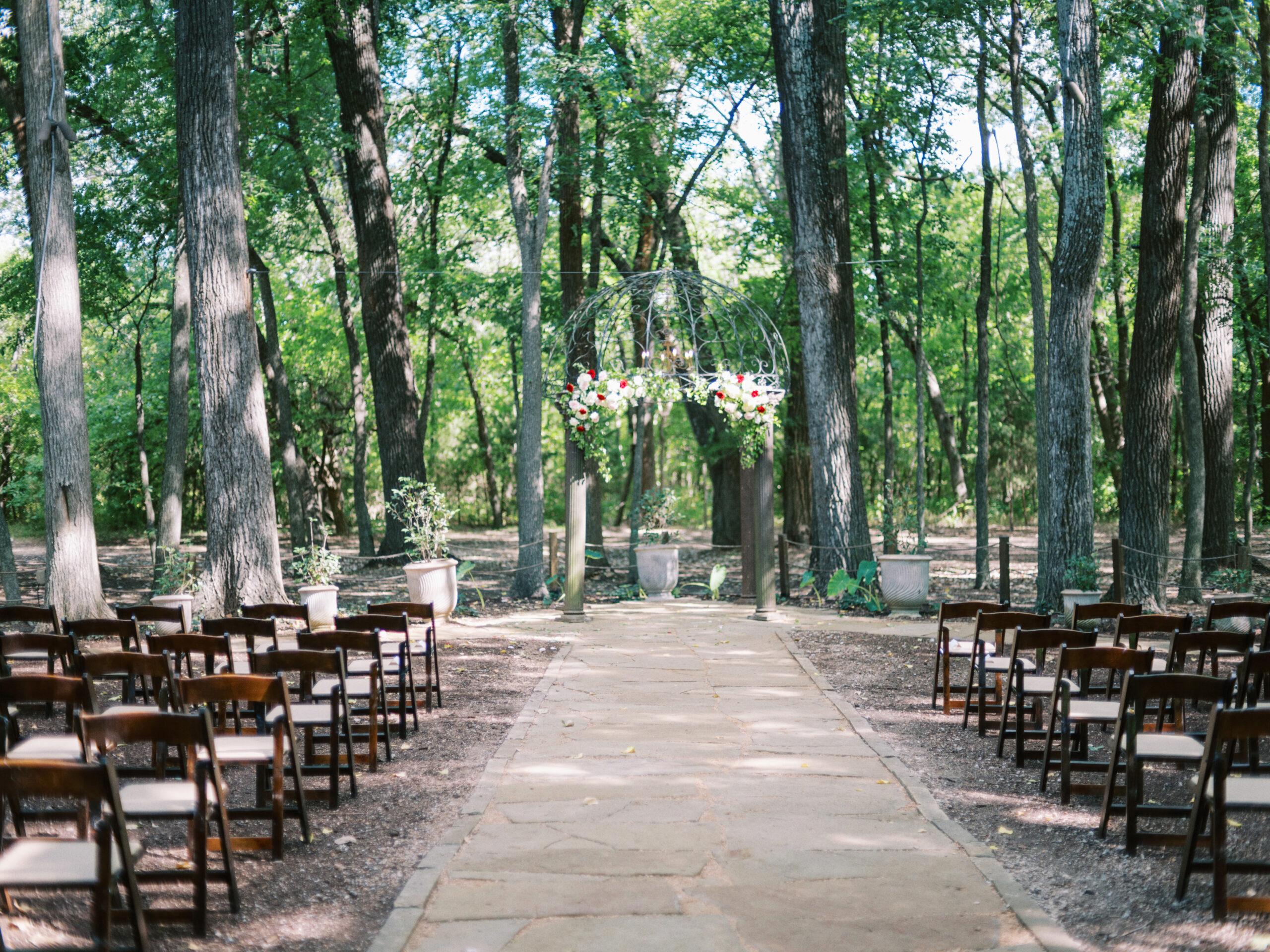 The Wedding Website of Shade Green and Chloe Brannon