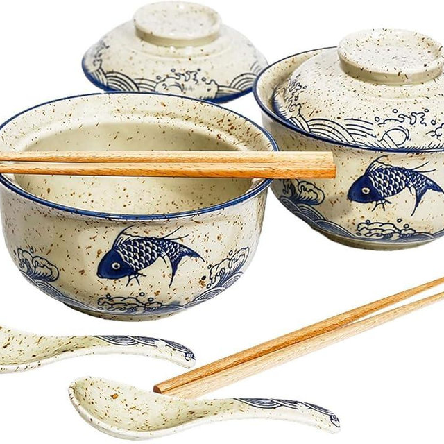 Ceraozmus Ceramic Ramen Bowl Set, 800ml, with Lid, Spoon and Chopsticks, Japanese Vintage Large Soup Bowls Instant Noodle Bowl Asian Tableware (Fish*2)