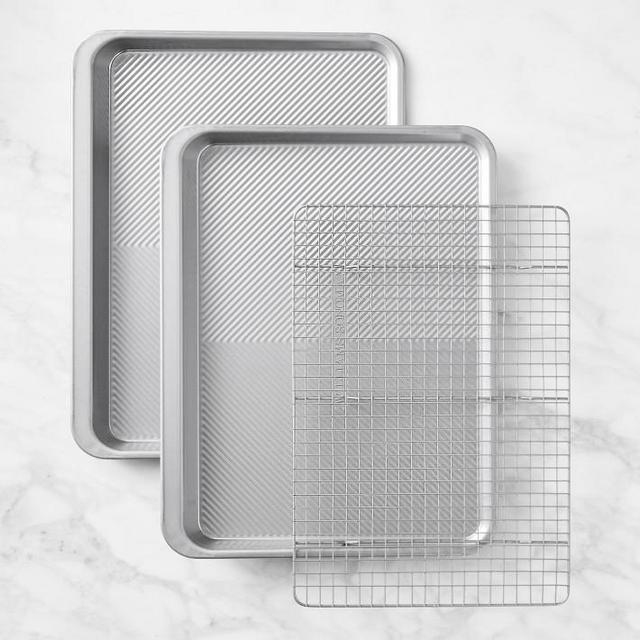 Williams Sonoma Nonstick Cleartouch 3-Piece Cookie Sheet Set