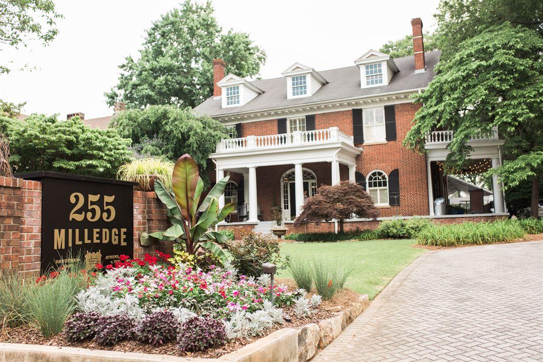 The Wedding Website of Hailey Brickman and Christian Riess