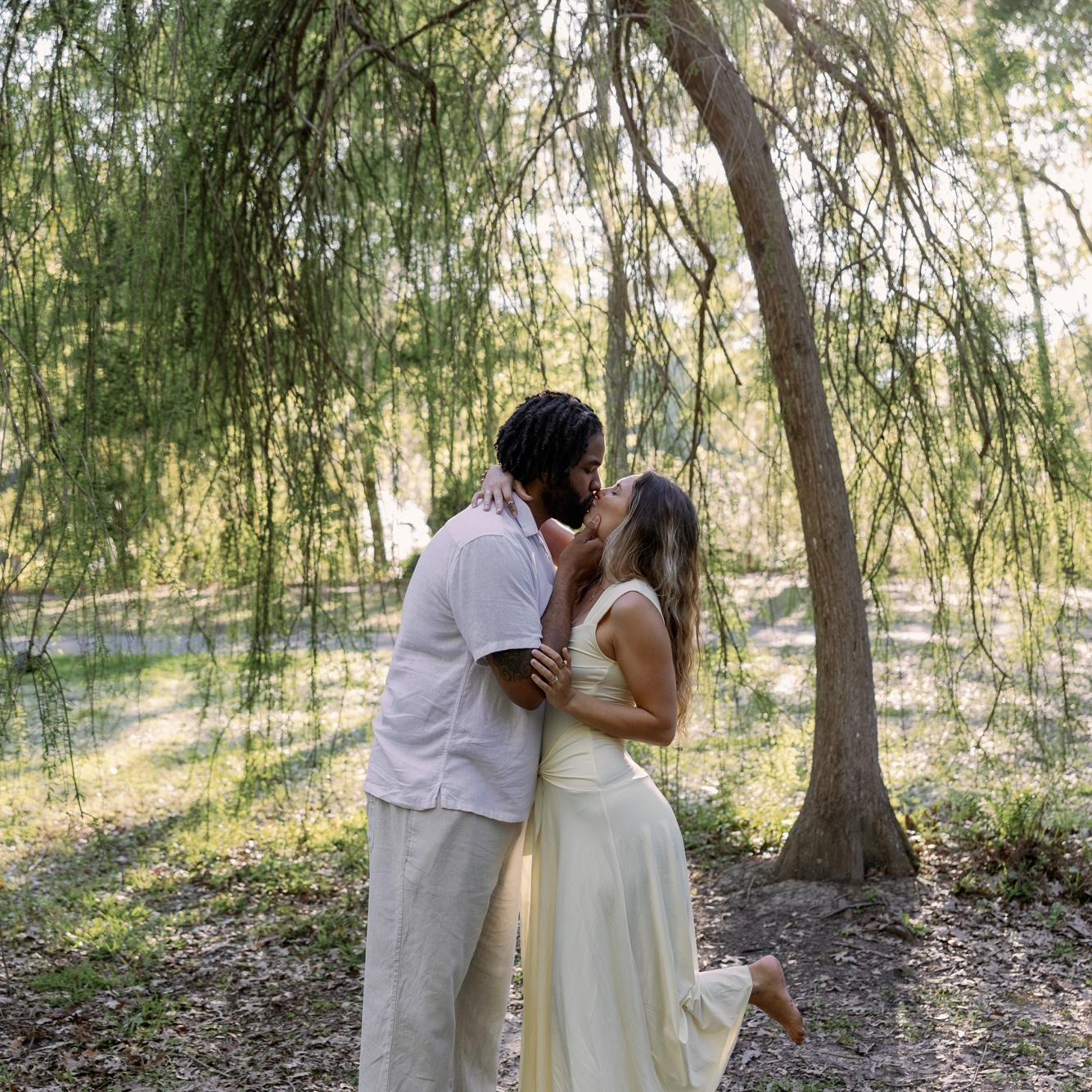 Engagement photos at the gardens 🌺