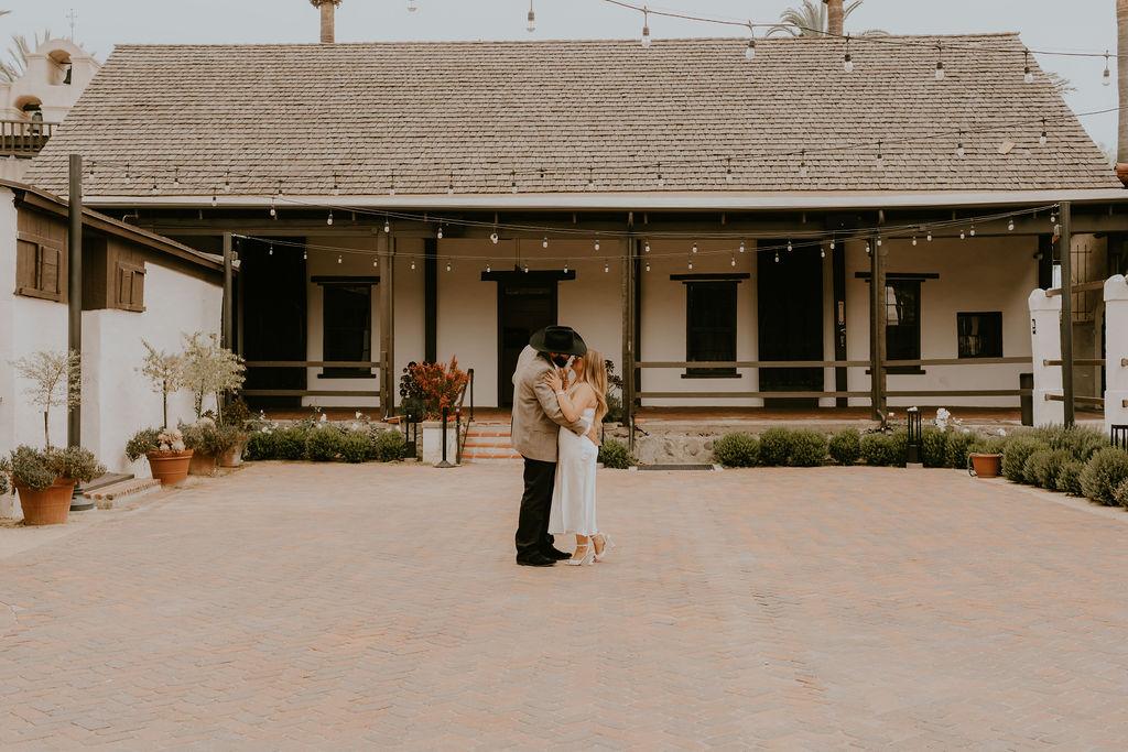 The Wedding Website of Alejandro Meza and Olivia Valdez