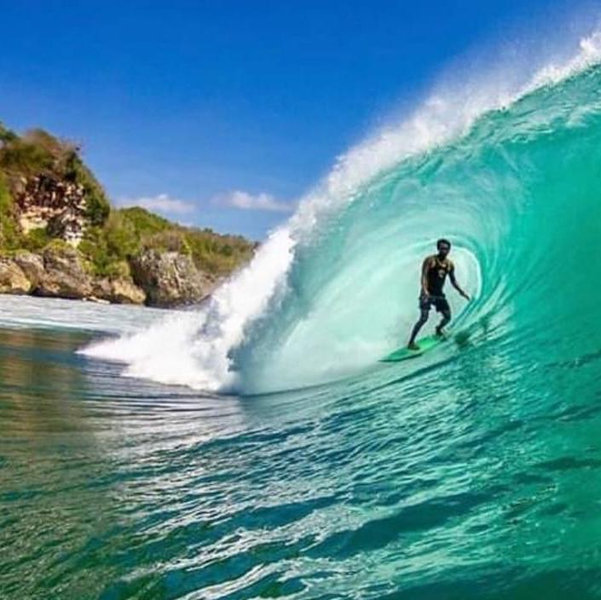 Honeymoon Surf Lessons