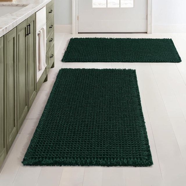 MIULEE Christmas Dark Green Set of 2 Waffle Bathroom Rugs, Boho Bath Rugs Non Slip Washable, Super Absorbent Bath Mats, Ultra Soft Rubber Backed Shower Mats for Bathroom Floor, Tub, 18x30 Inch