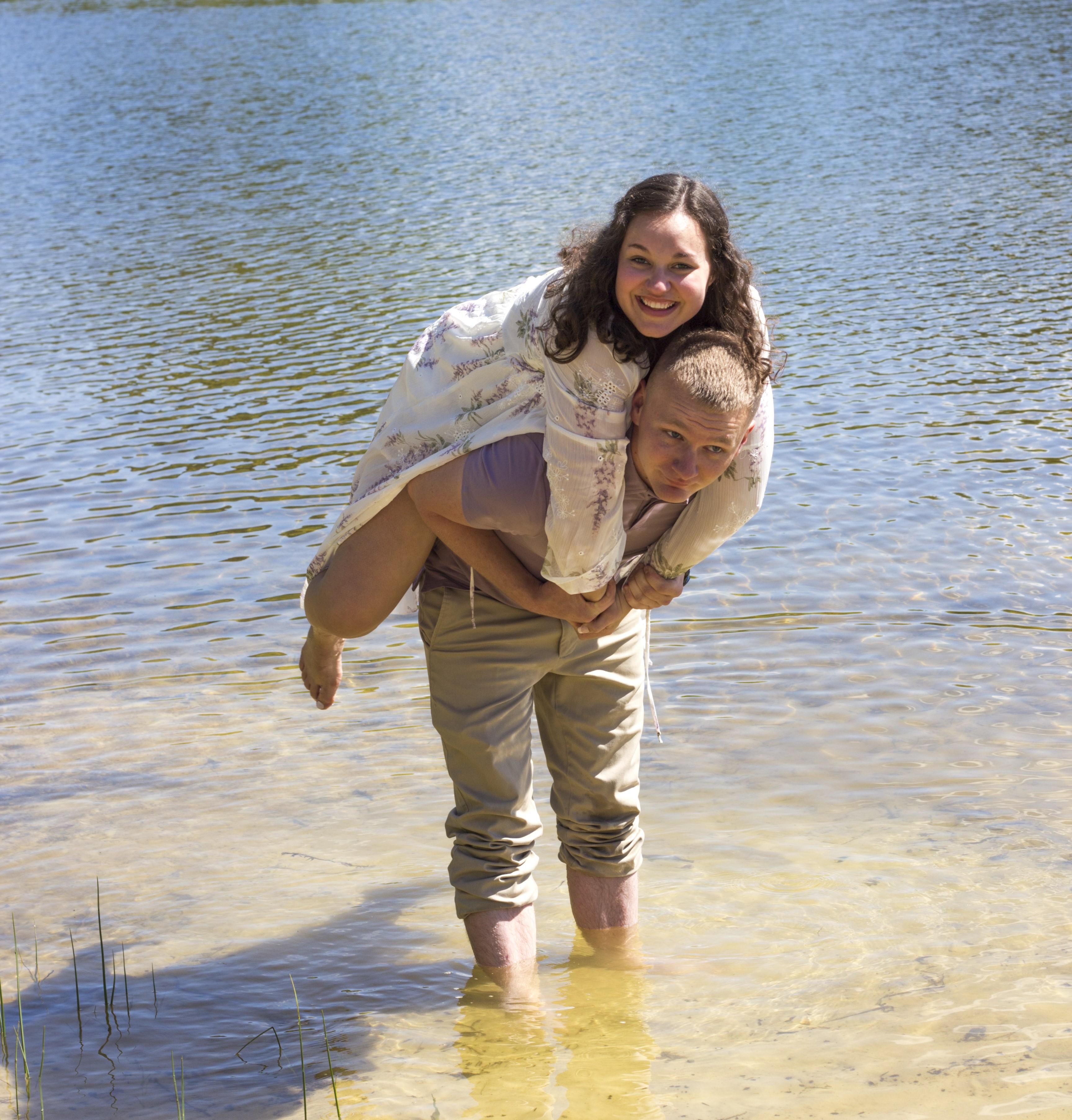 fee43460-3234-4cf1-bd8e-41dbf11f2c6b