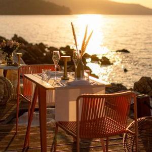 Seaside dinner for two