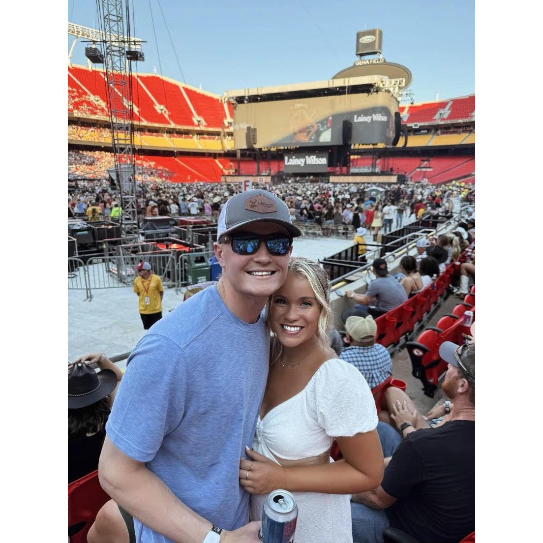 Gunnar bought Morgan Wallen tickets for Taylor as a Christmas gift. The couple loves going to see country concerts live!
