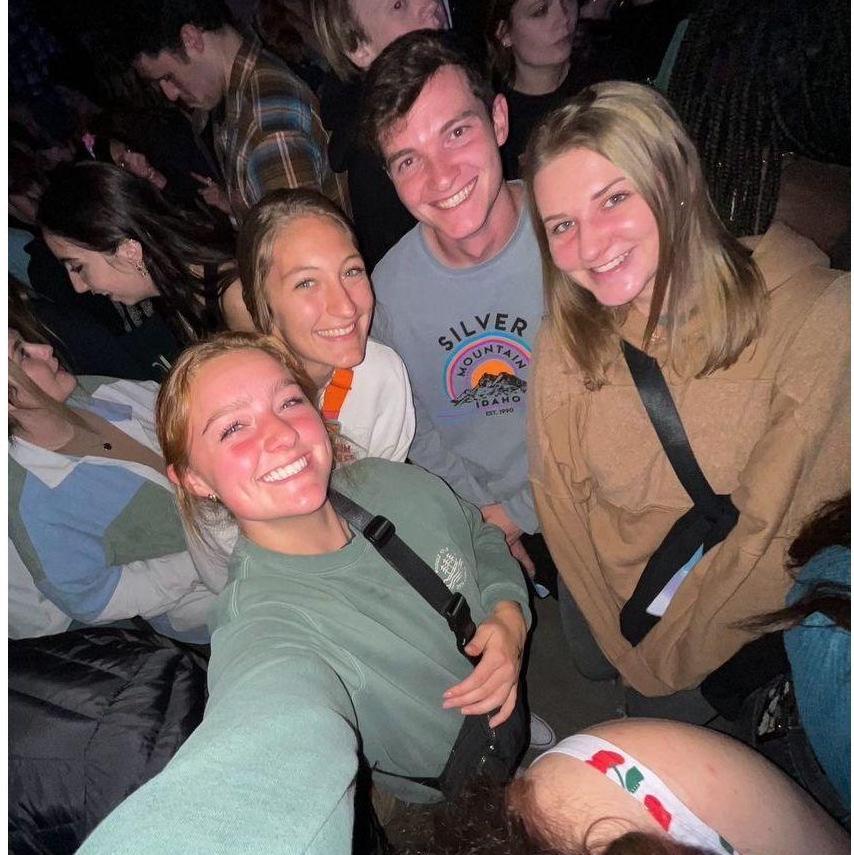 November 2022 | Concert with friends
