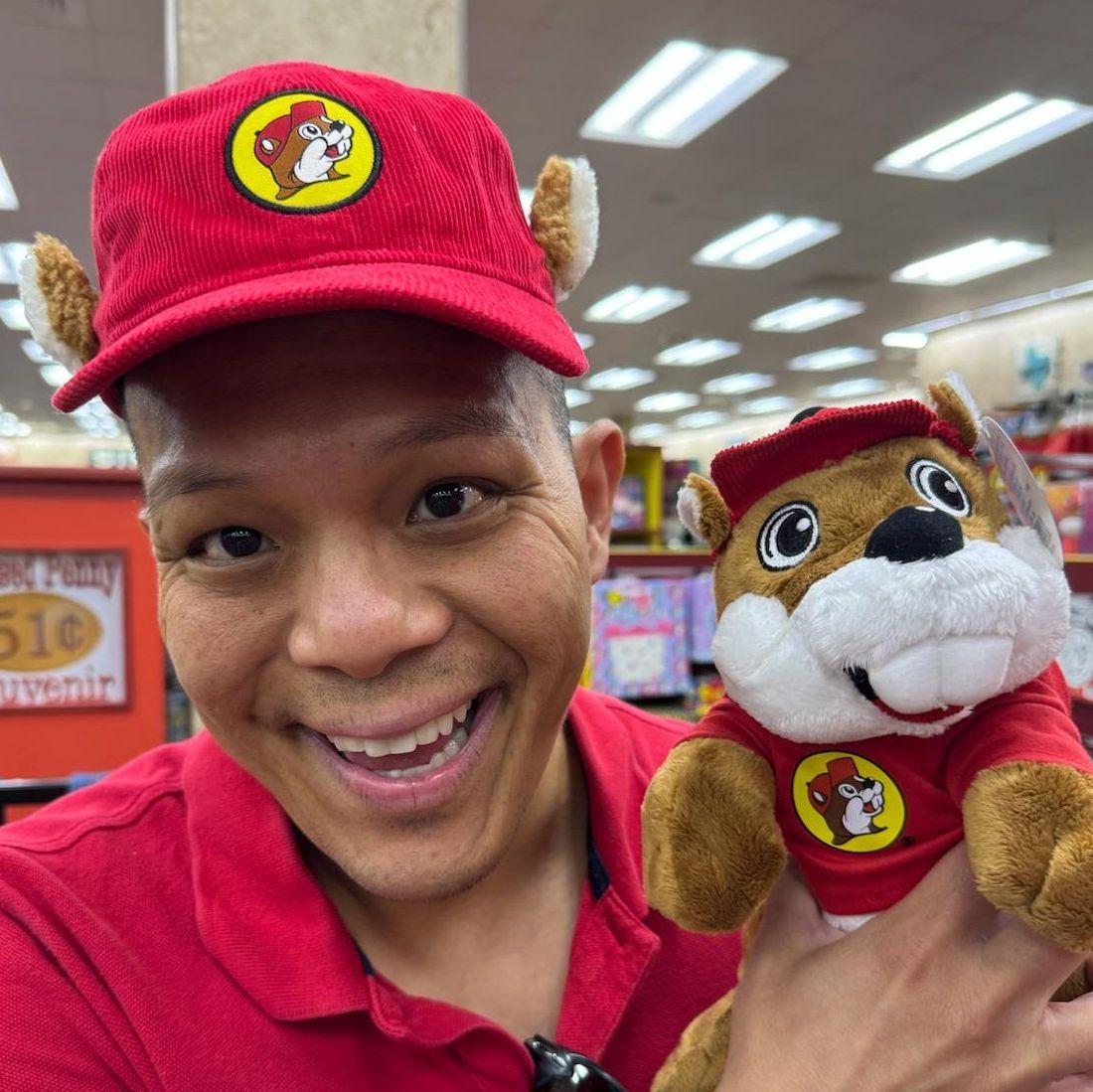 Steven found his twin in Houston, Texas 2025