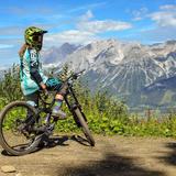 E-Mountain Biking