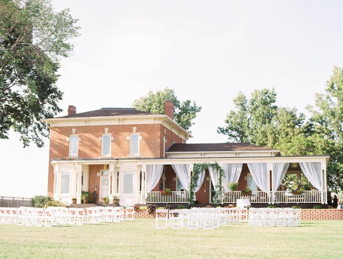 The Wedding Website of Caitlyn Meadows and Sean Moran