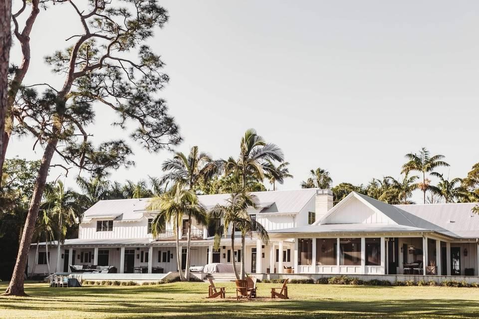 The Wedding Website of Katelyn Mattos and Lyle Smith