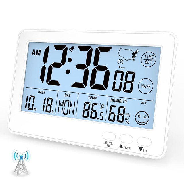 Small Desk Atomic Alarm Clock for Bedroom, Self-Calibrating Time and Date Clock with 4 Time Zone, DST, Temperature, Humidity, Alarm and Snooze for Children's Bedroom, Office