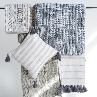 Collected Notions Cotton Woven Tassel Throw