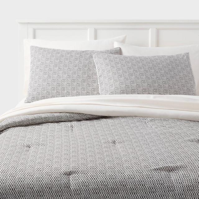 Full/Queen Printed Comforter Set Black/White - Room Essentials™