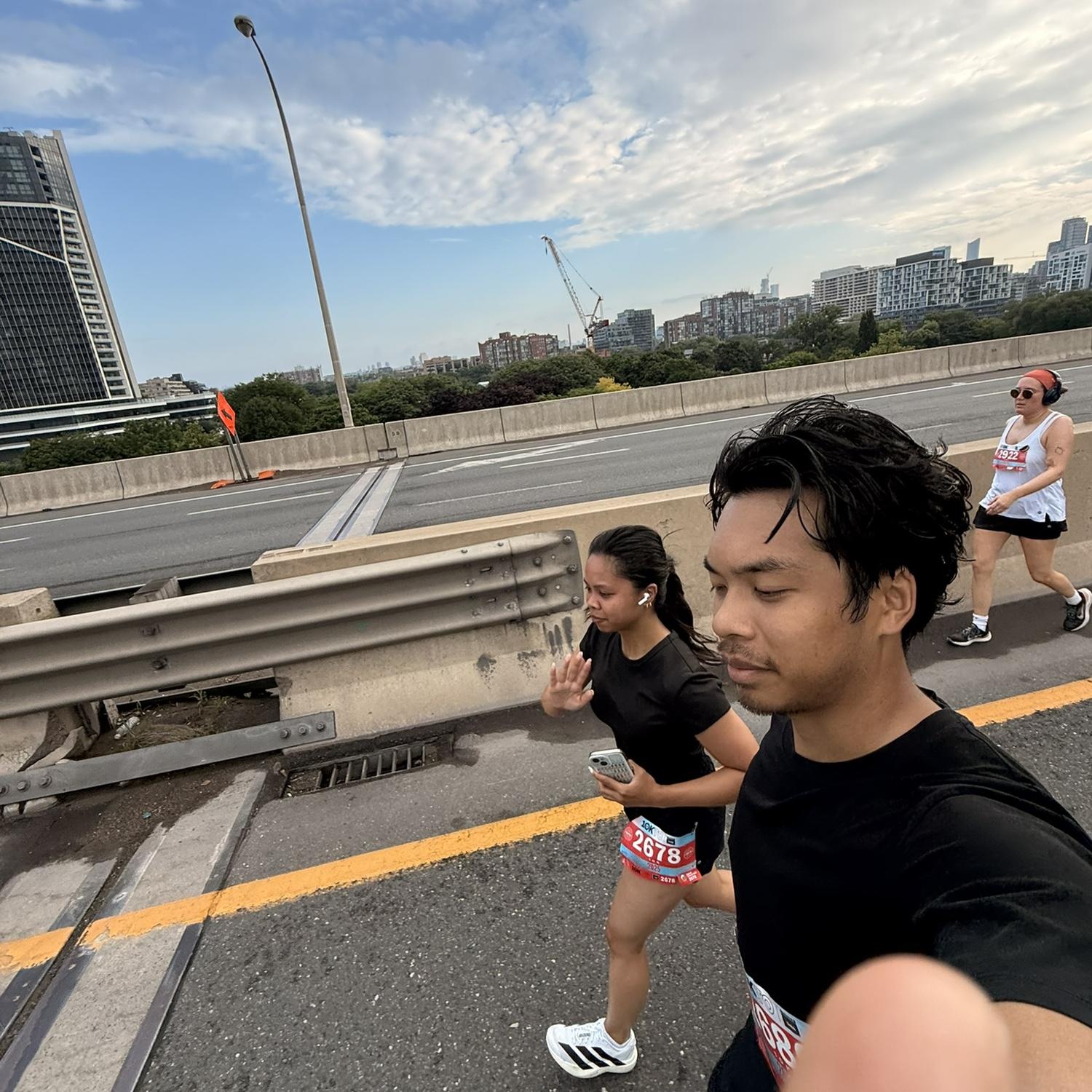 We be running 🏃🏻‍♂️🏃🏻‍♀️💨