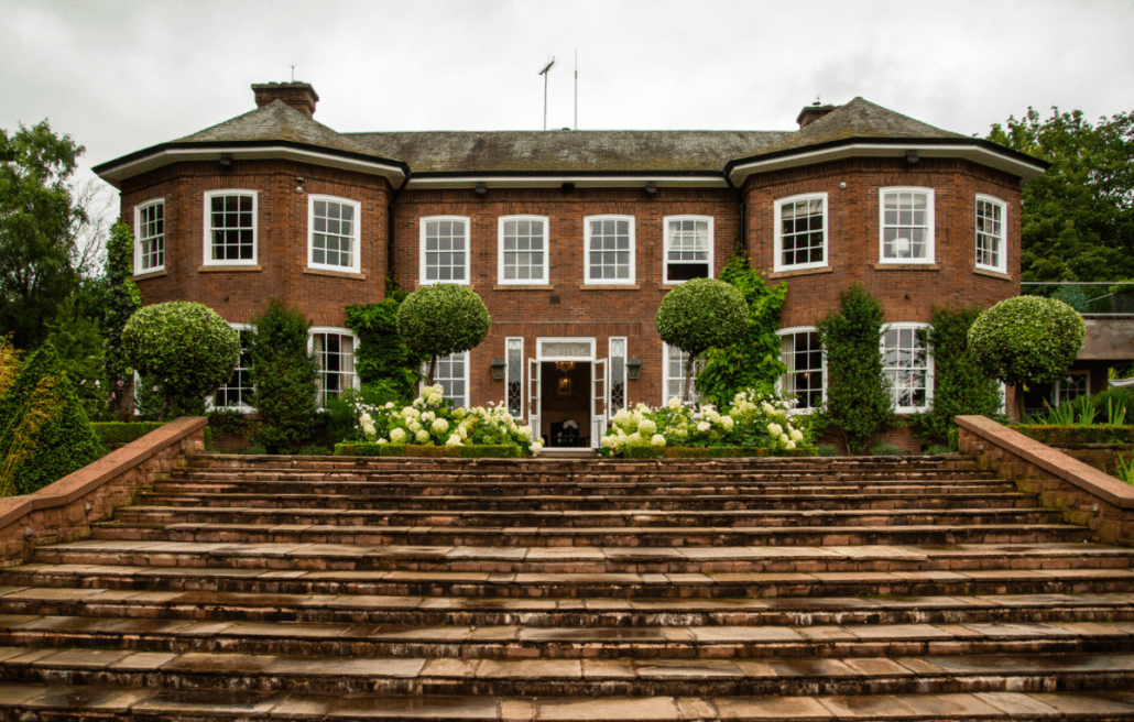 The Wedding Website of Natalie Cross and Oliver Freschini