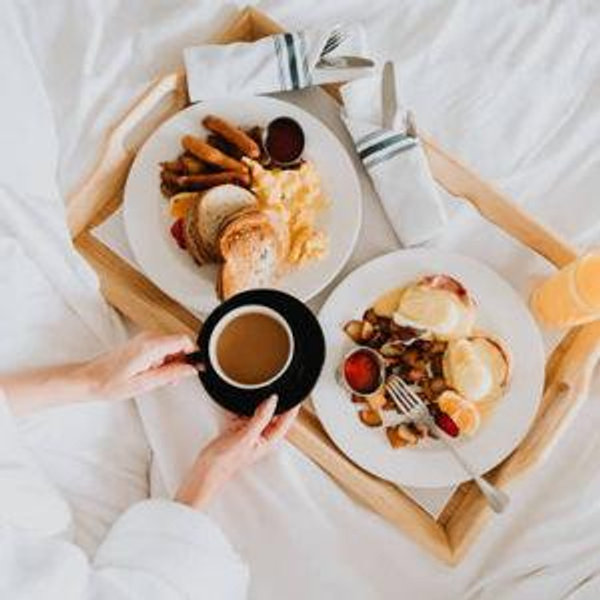 Breakfast in Bed Service