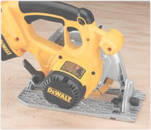 DEWALT Bare-Tool DC390B 6-1/2-Inch 18-Volt Cordless Circular Saw (Tool Only, No Battery)