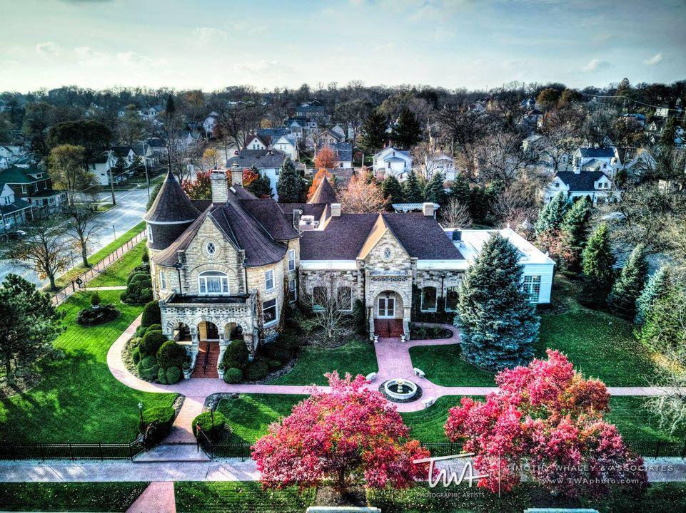 The Wedding Website of Emily Hartmanowski and Kyle Guerra