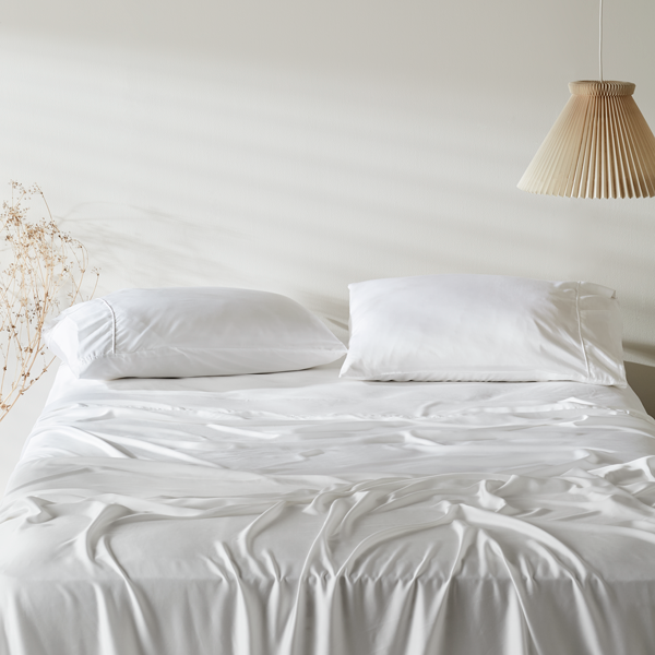 Queen Set of White Sheets - Signature Sateen Sheet Set from Ettitude