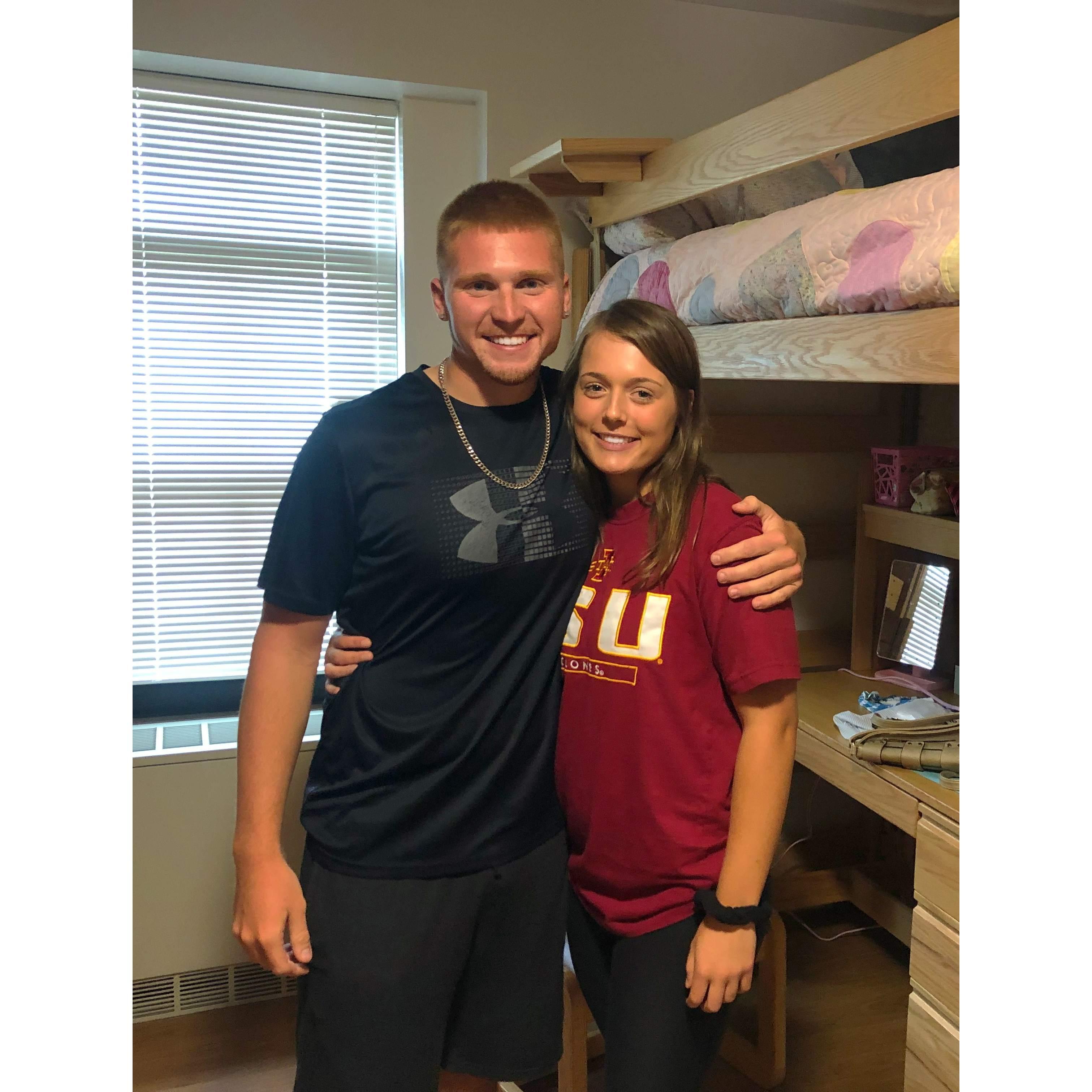 Ian helping Emily move in to her freshman year dorm at Iowa State (Aug. 2019)