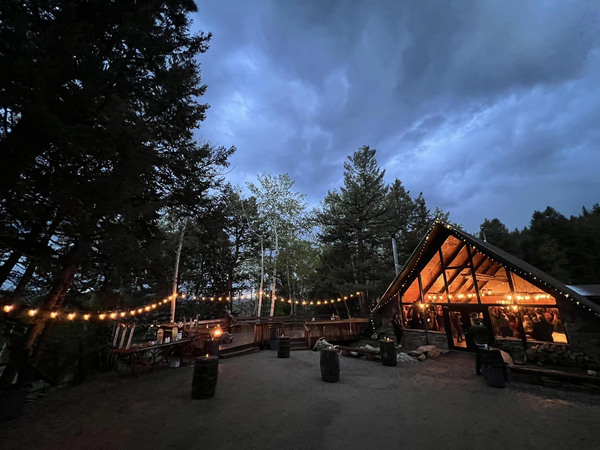 The Wedding Website of Brenna Deutchman and Andy Mundon