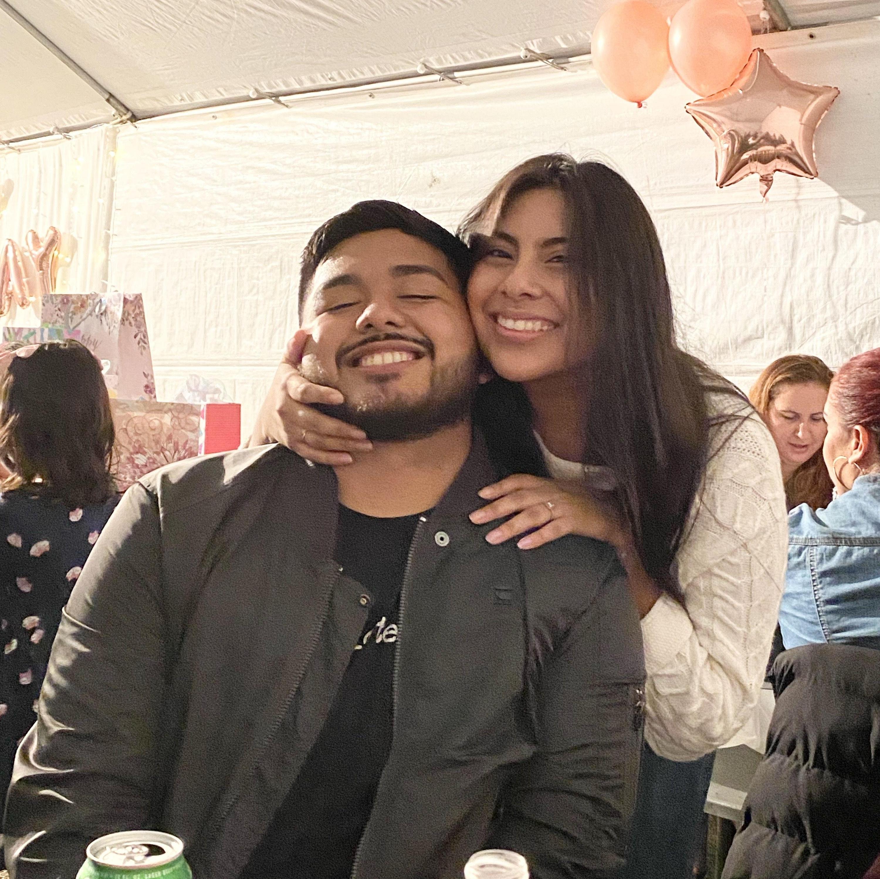 me forcing Noe to take a picture with me 🤣