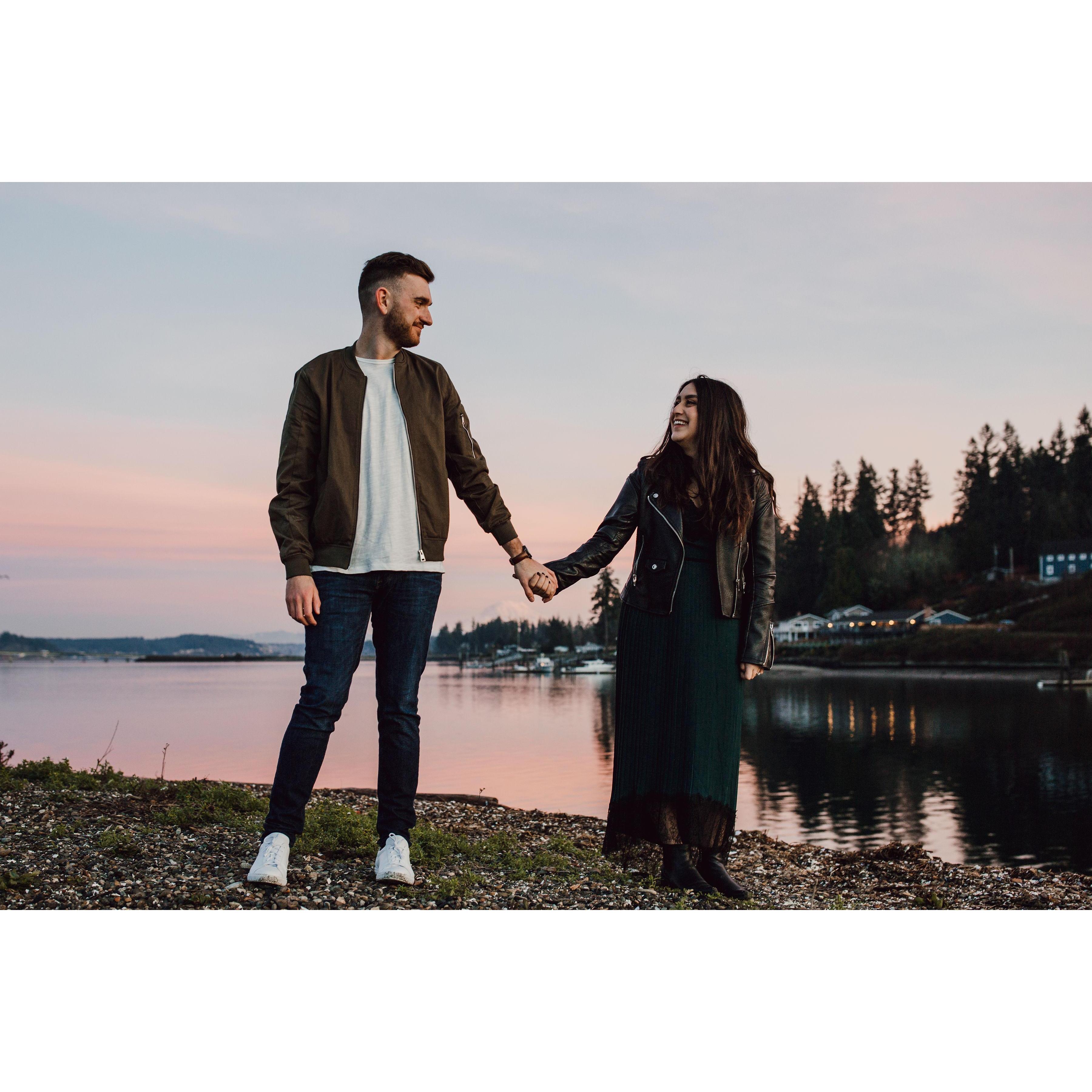 Engagement Photos by carleyjayne photography in Gig Harbor, WA.