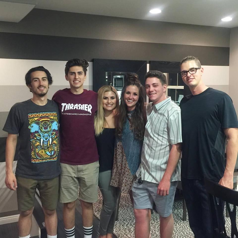 Brit & her Maid of Honor Rachael with their younger brothers!