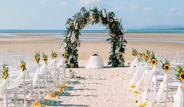 The Wedding Website of Jenny Caraballo and Garrett Stonecipher