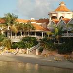 Coco Reef Resort & Spa